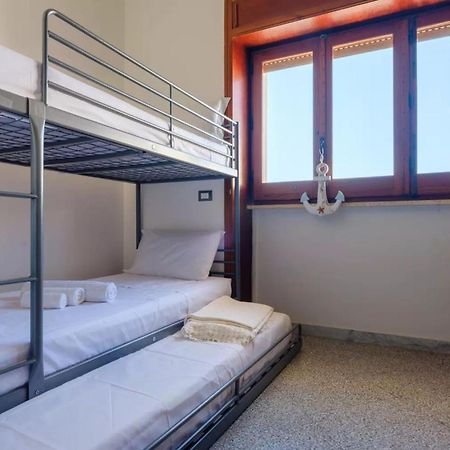 Emerald Residence Sleeps 12 With Sea View Porto Cesareo Kültér fotó