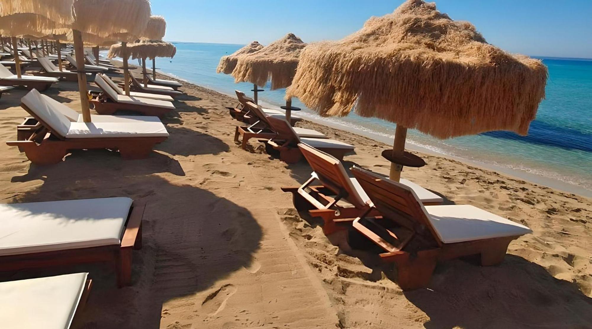 Emerald Residence Sleeps 12 With Sea View Porto Cesareo Kültér fotó