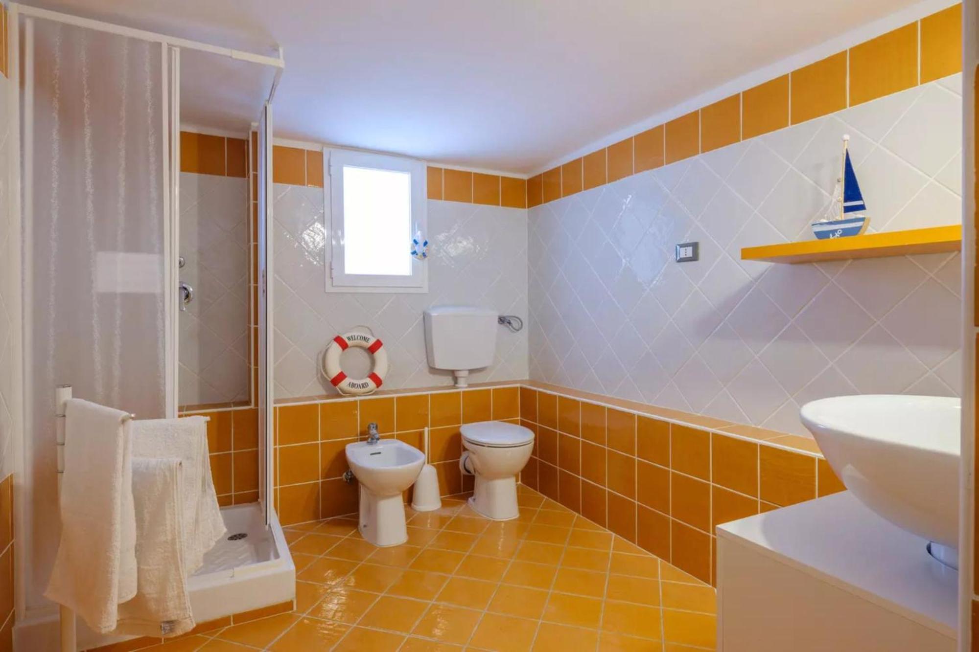 Emerald Residence Sleeps 12 With Sea View Porto Cesareo Kültér fotó